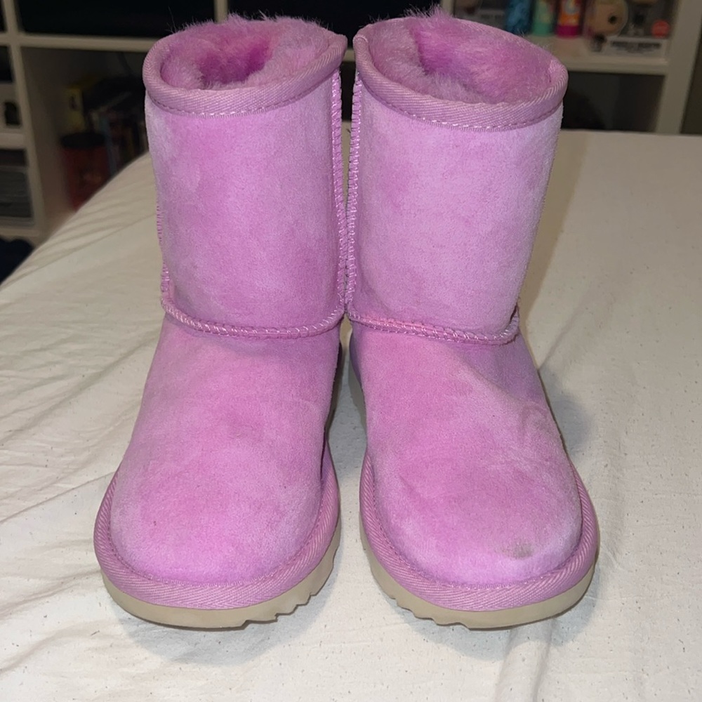 Cute purpleish kids uggs